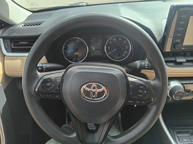 2022 Toyota RAV4 LE photo 20