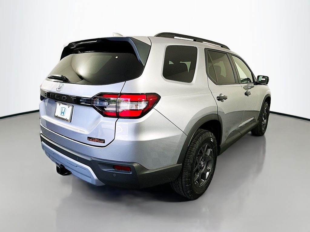 2025 Honda Pilot TrailSport photo 4