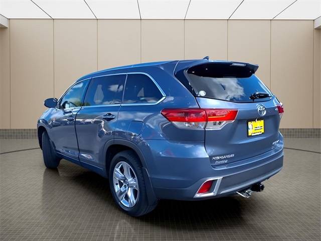 2019 Toyota Highlander Limited photo 2