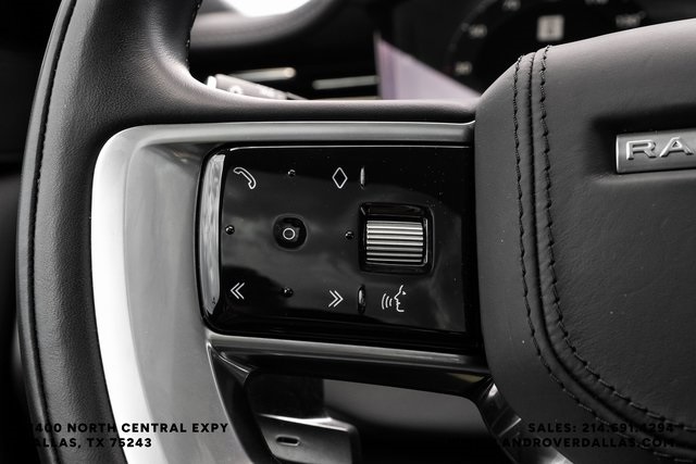 2023 Land Rover Range Rover SE photo 16