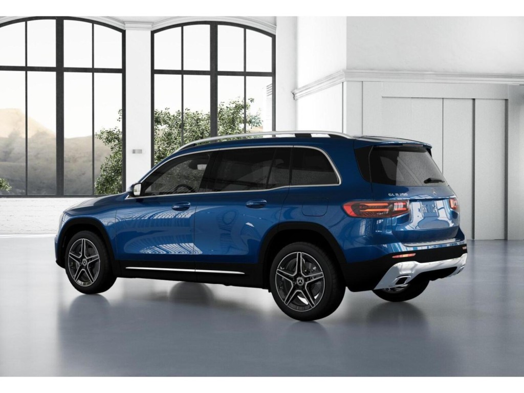 2026 Mercedes Benz GLB 250 photo 29