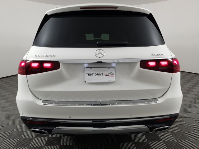 2025 Mercedes Benz GLS 450 4MATIC photo 5