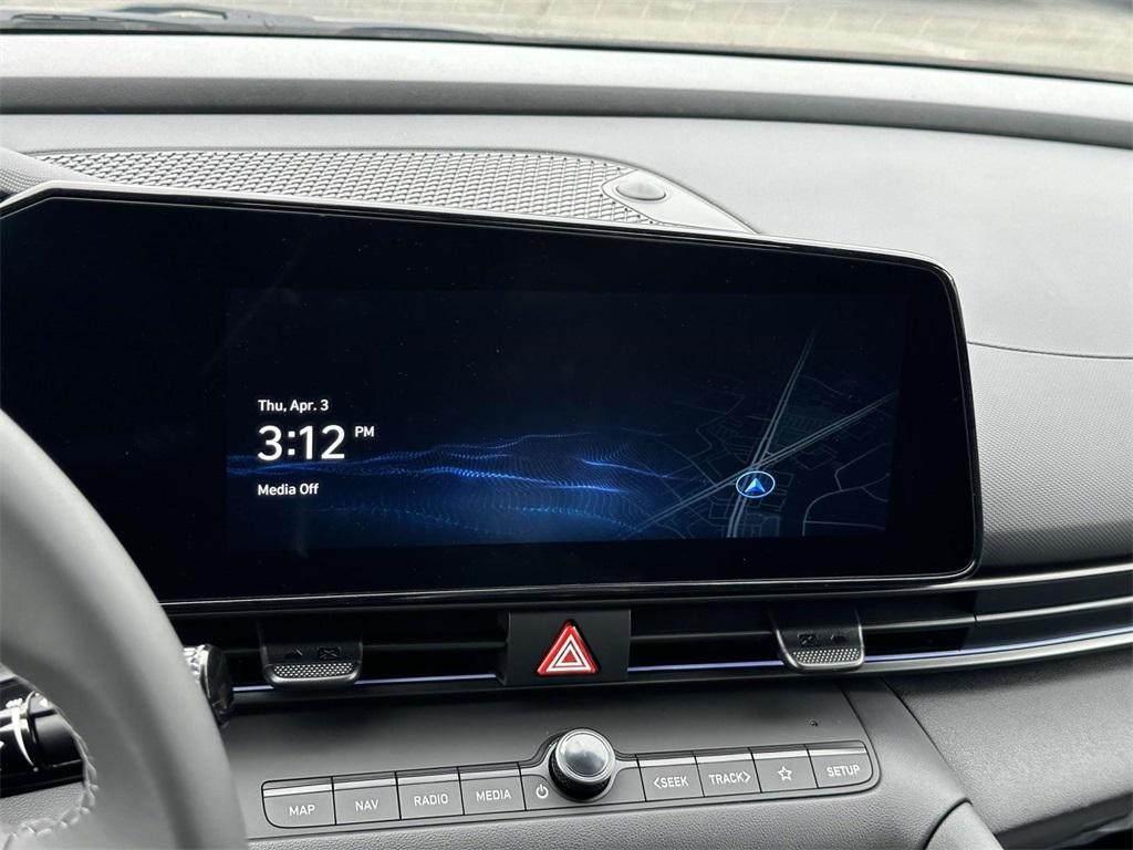 2025 Hyundai Elantra Hybrid SEL Sport photo 2