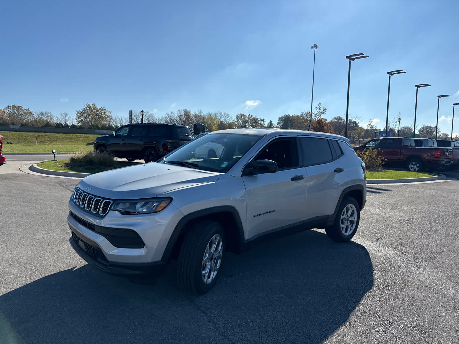 2025 Jeep Compass Sport photo 4