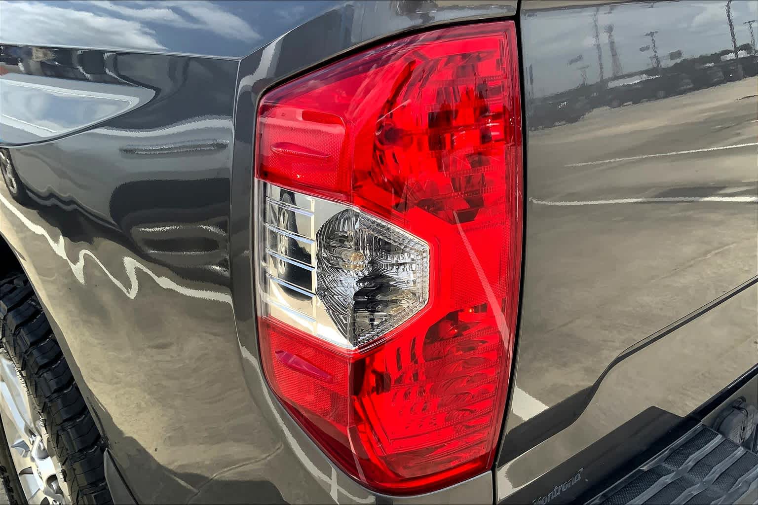 2014 Toyota Tundra Limited photo 22