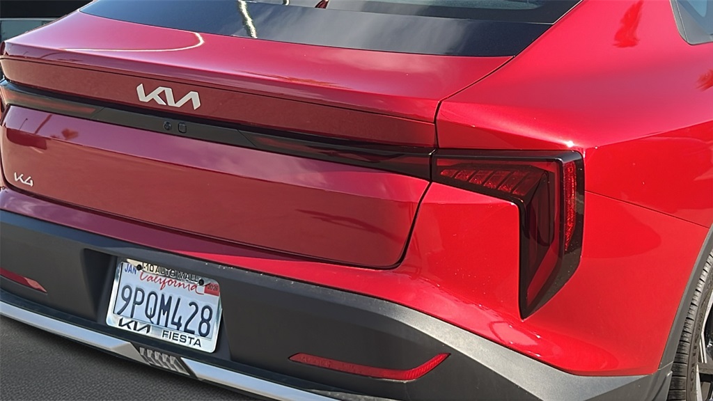 2025 Kia K4 EX photo 9