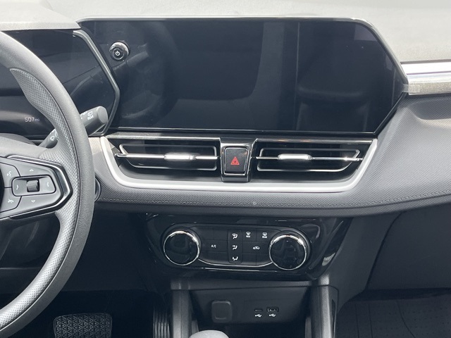 2025 Chevrolet Trailblazer LT photo 15