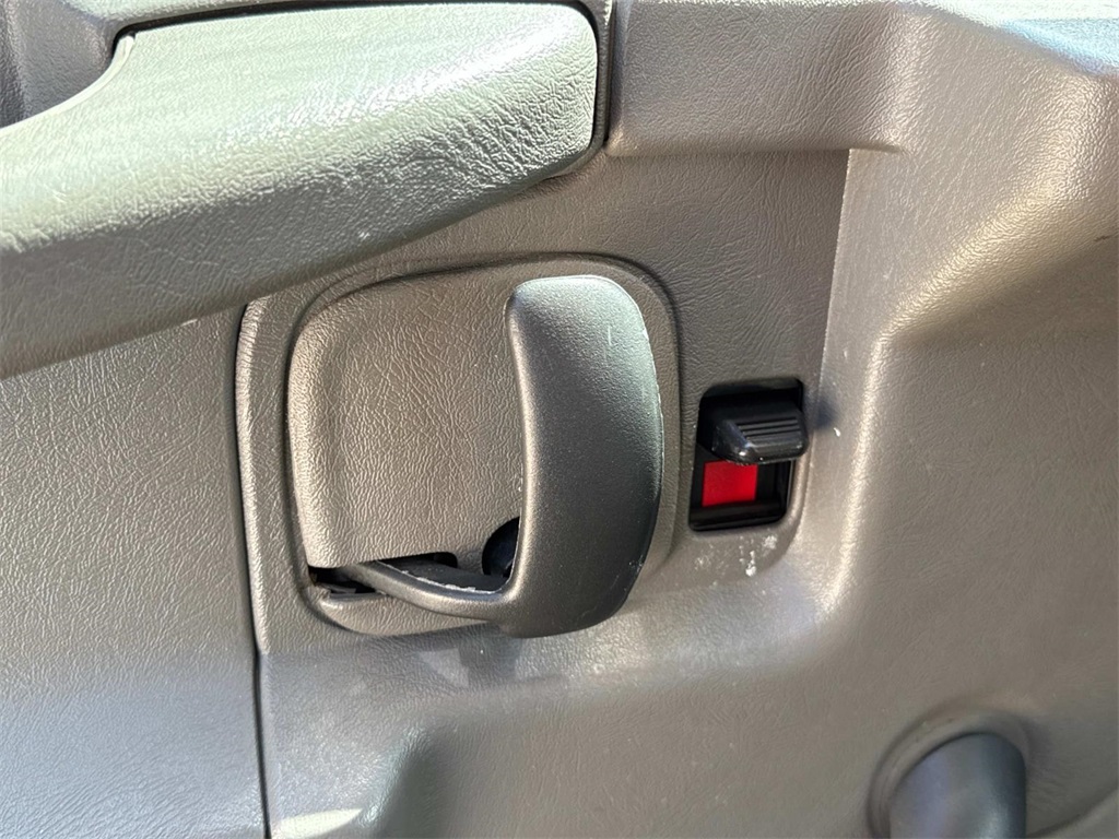 2013 Chevrolet Express 3500 Work Van photo 19