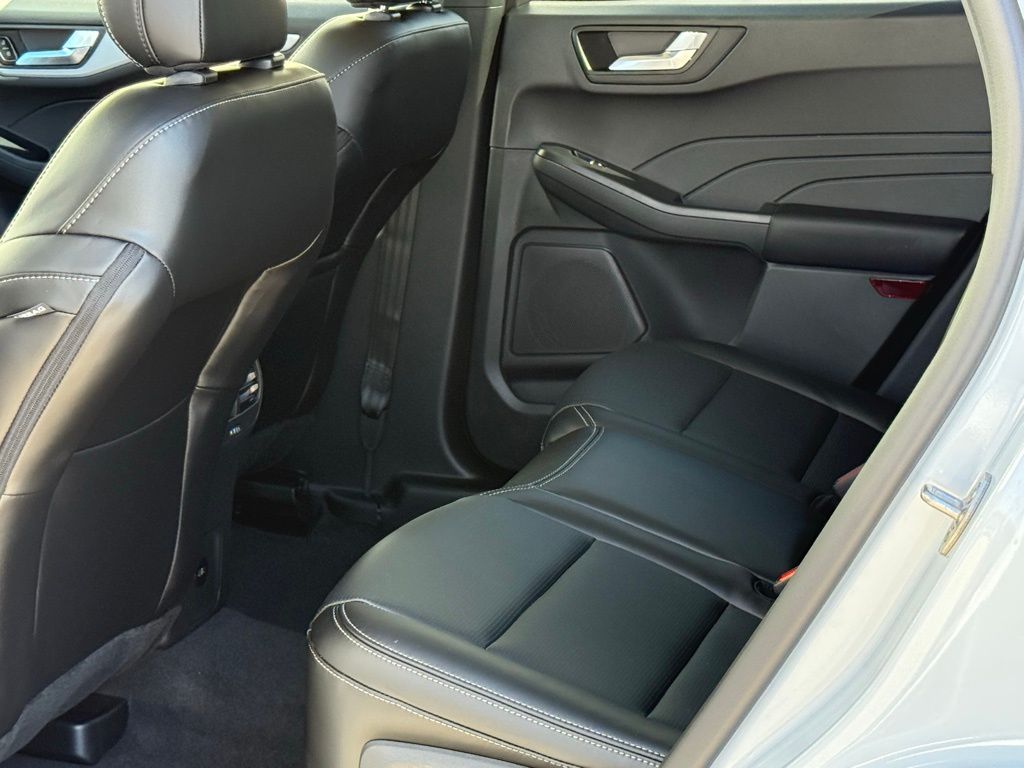 2025 Ford Escape Platinum photo 8