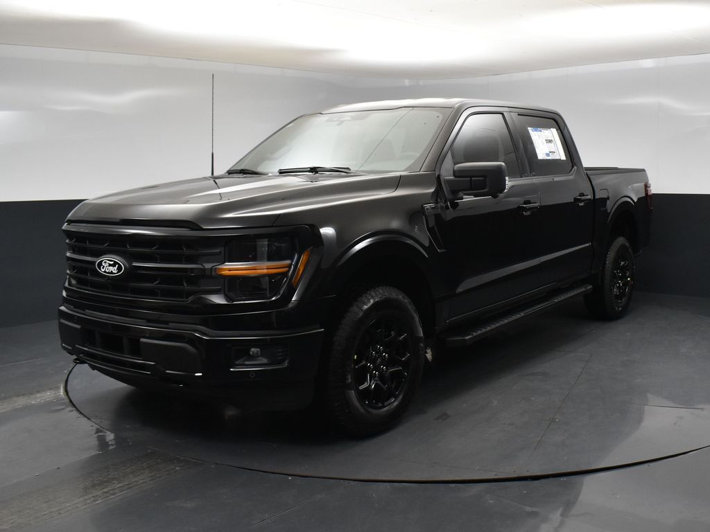 2025 Ford F-150 XLT photo 5