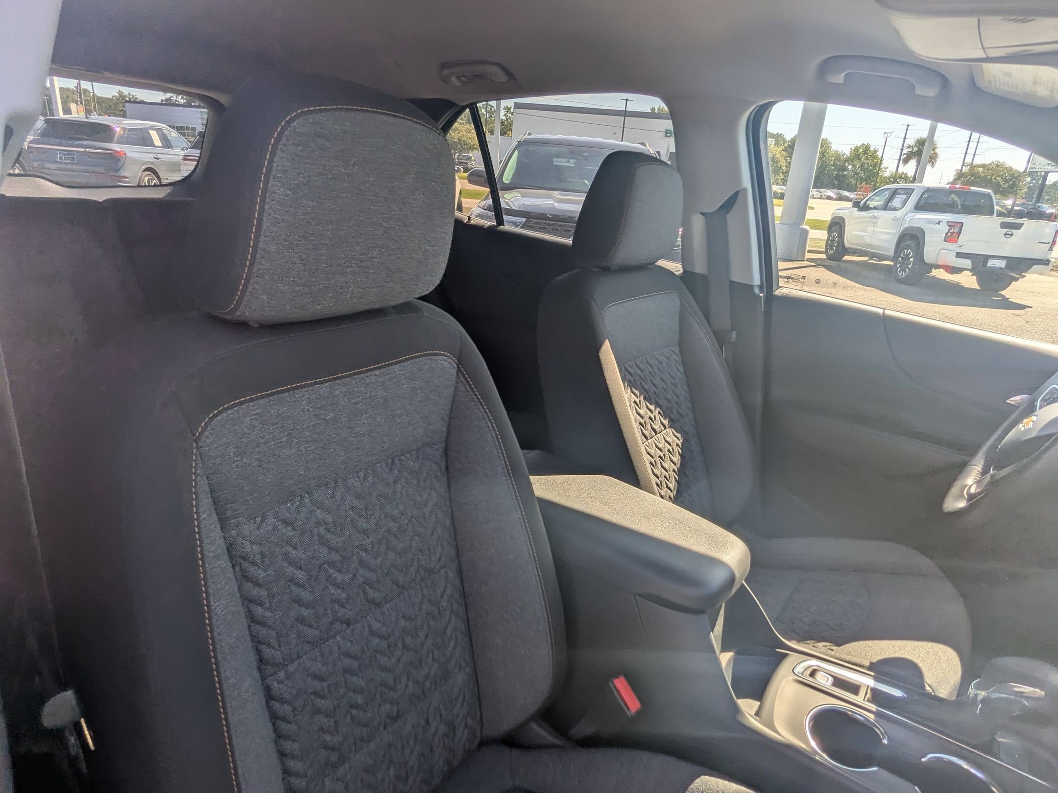 2022 Chevrolet Equinox LT photo 27