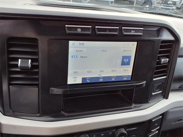 2023 Ford F-350 XLT photo 5