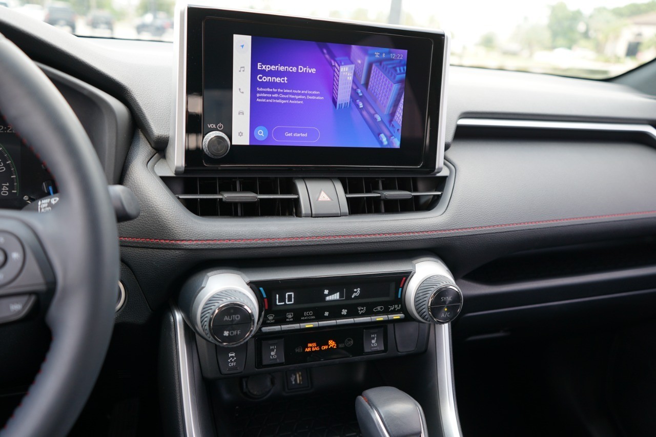 2023 Toyota RAV4 Prime SE photo 11