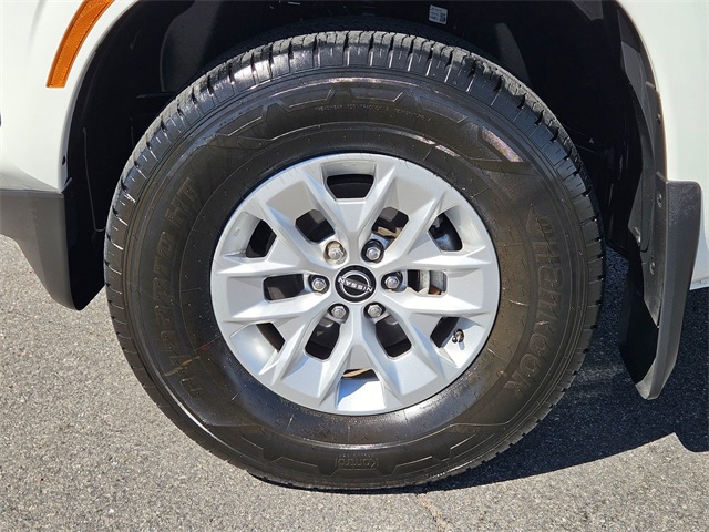 2025 Nissan Frontier S photo 8