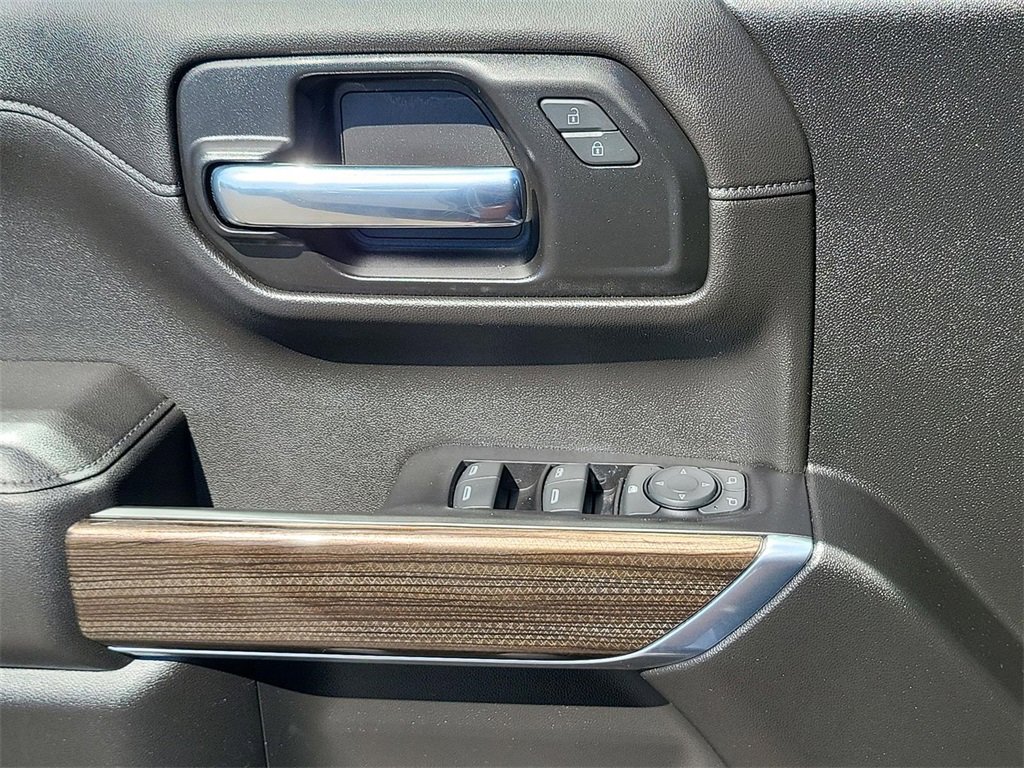 2022 Chevrolet Silverado 1500 RST photo 15