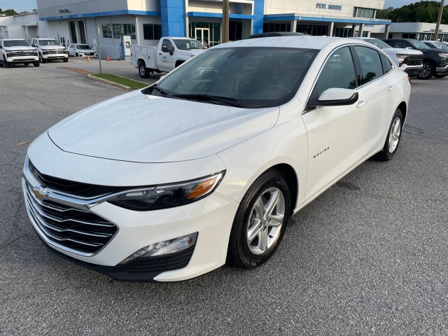 2024 Chevrolet Malibu 1LT photo 3