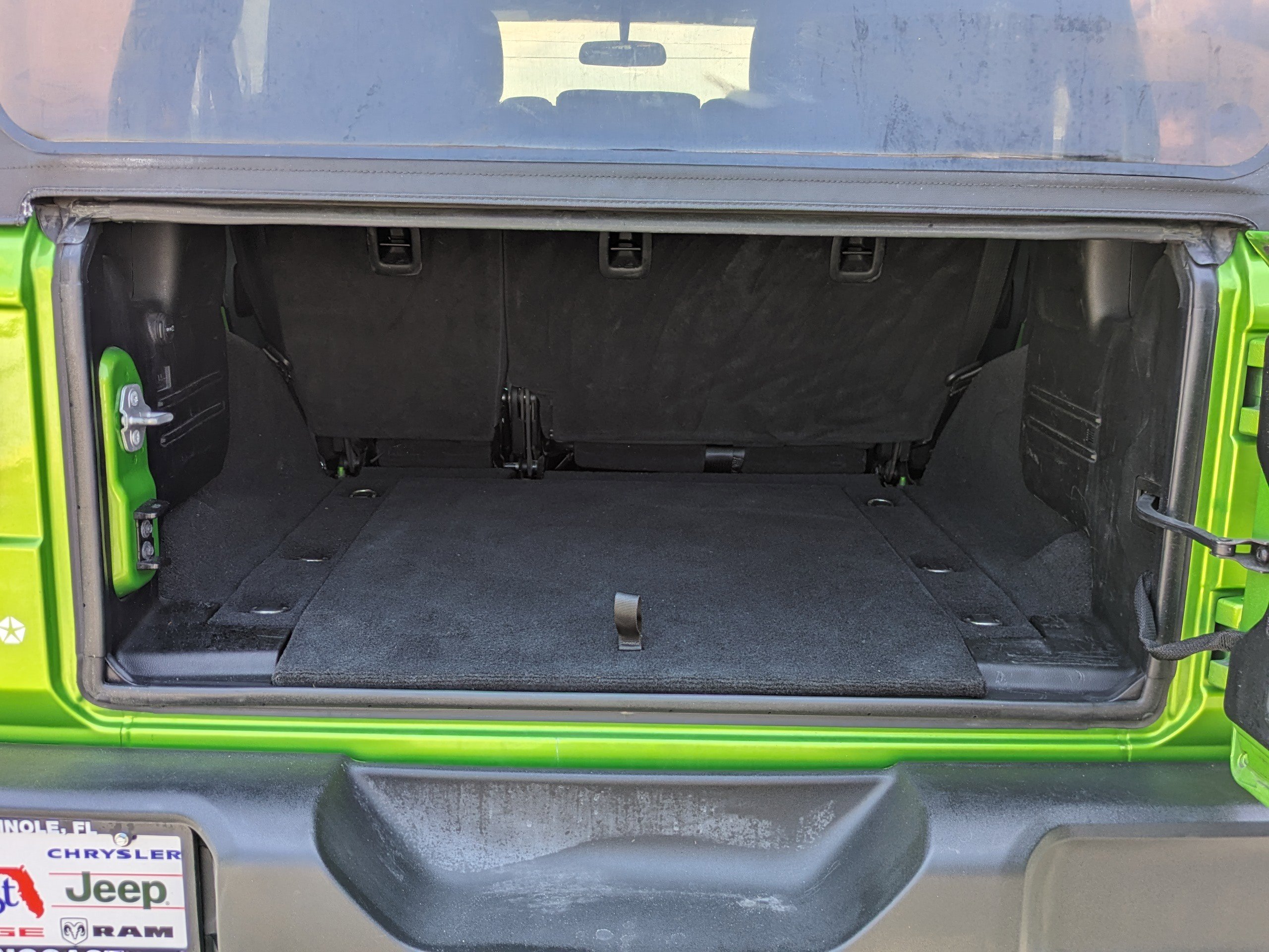 2018 Jeep Wrangler Unlimited Sport S photo 11
