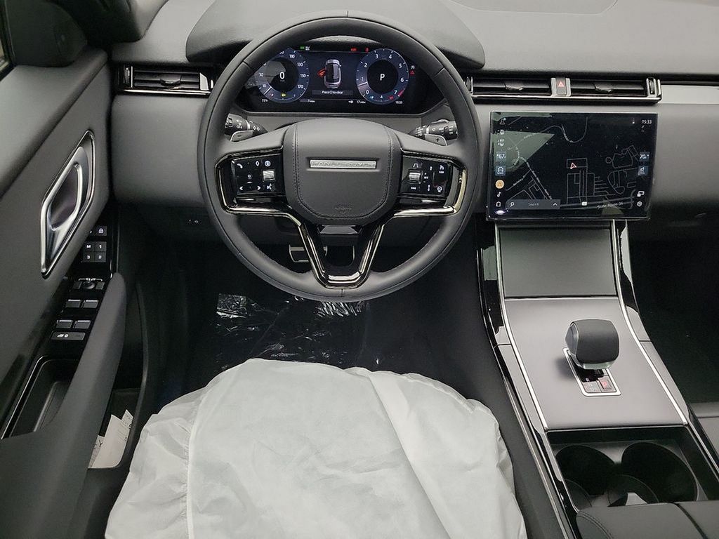 2025 Land Rover Range Rover Velar SE photo 5