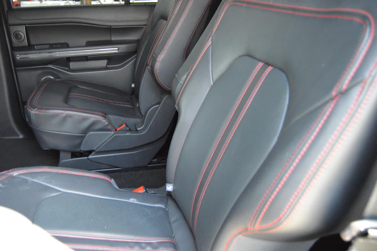 2023 Ford Expedition Limited photo 23