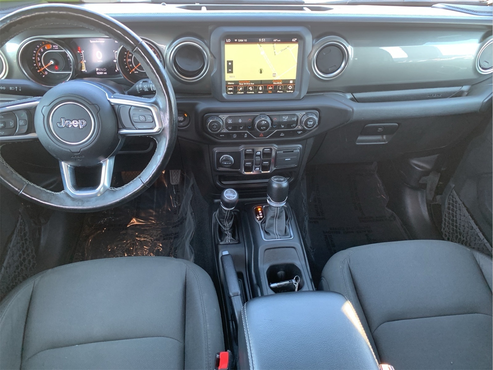 2021 Jeep Wrangler Unlimited Sahara photo 25