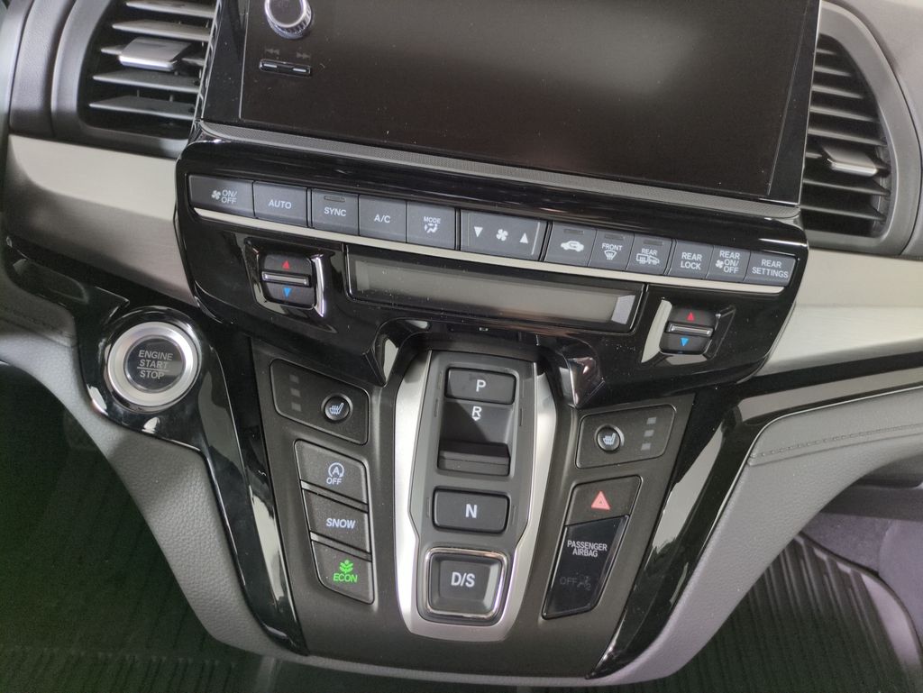 2026 Honda Odyssey Touring photo 22