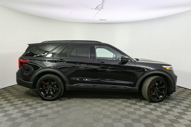 2022 Ford Explorer ST photo 10