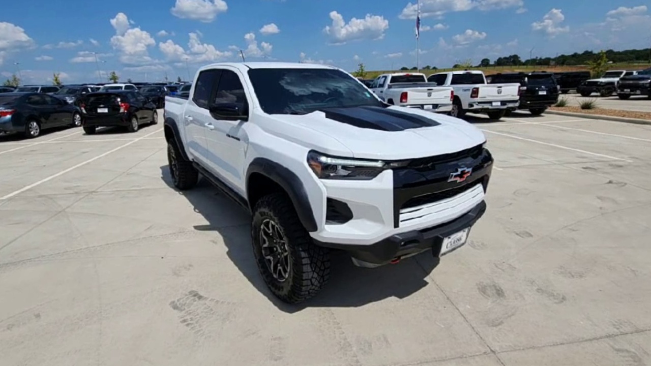 2024 Chevrolet Colorado ZR2 photo 28