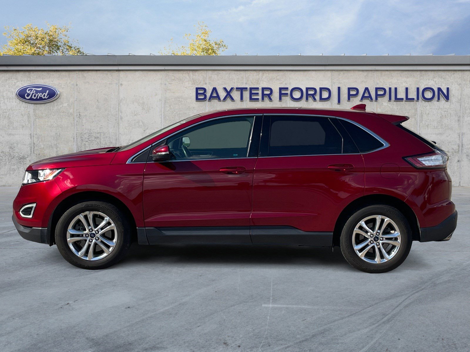 2016 Ford Edge SEL photo 2