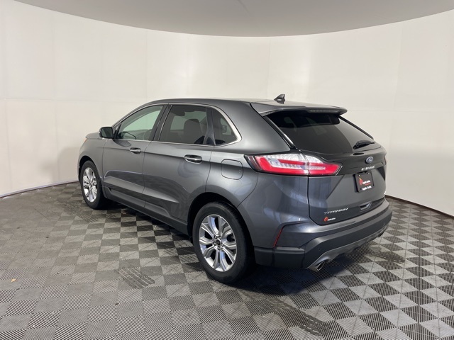 2023 Ford Edge Titanium photo 4