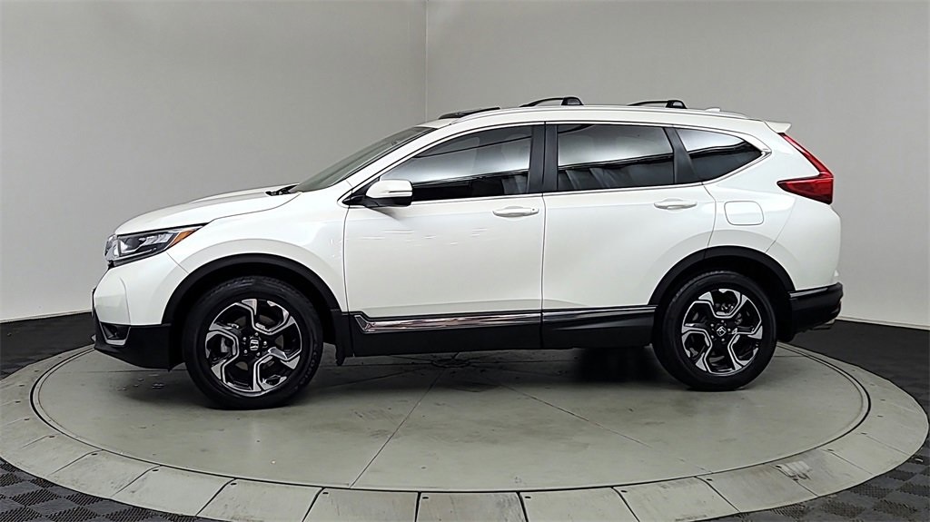 2017 Honda CR-V Touring photo 4