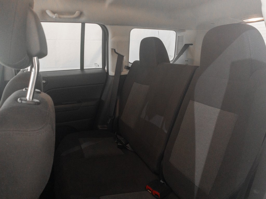 2012 Jeep Patriot Sport photo 7