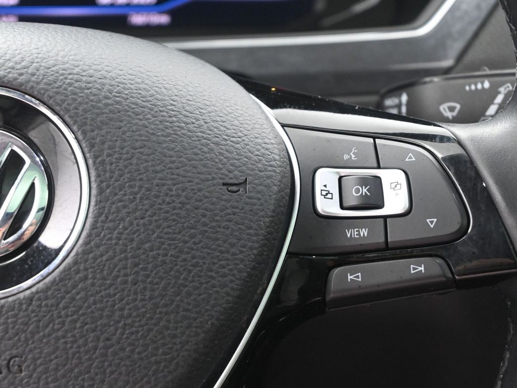 2019 Volkswagen Tiguan SEL photo 21