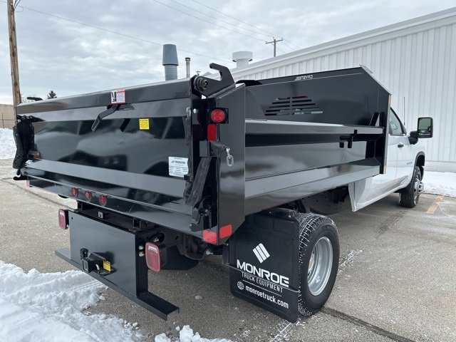 2025 Chevrolet Silverado 3500HD Work Truck photo 4