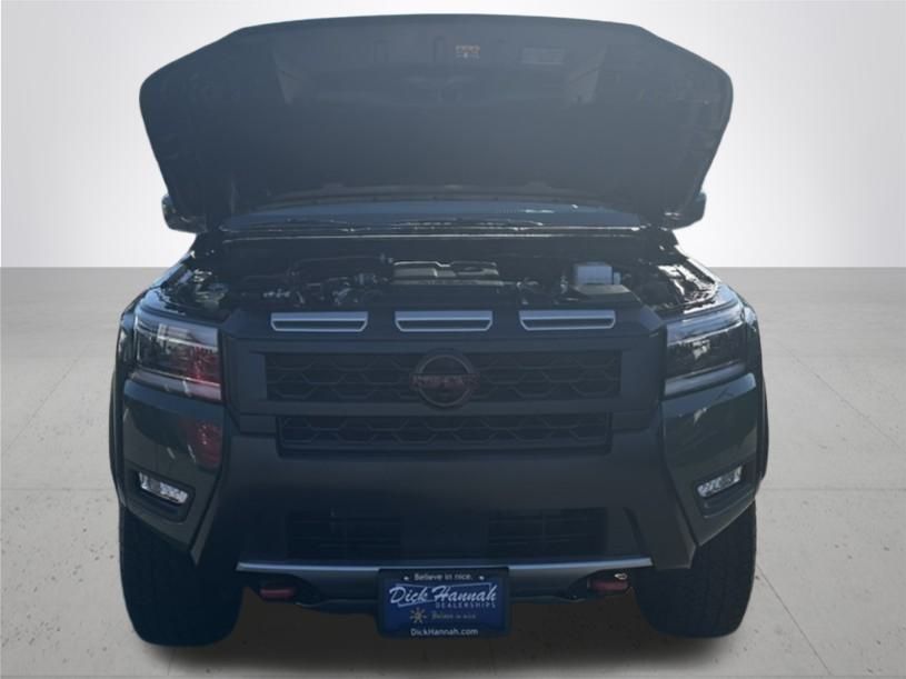 2025 Nissan Frontier PRO-4X photo 4