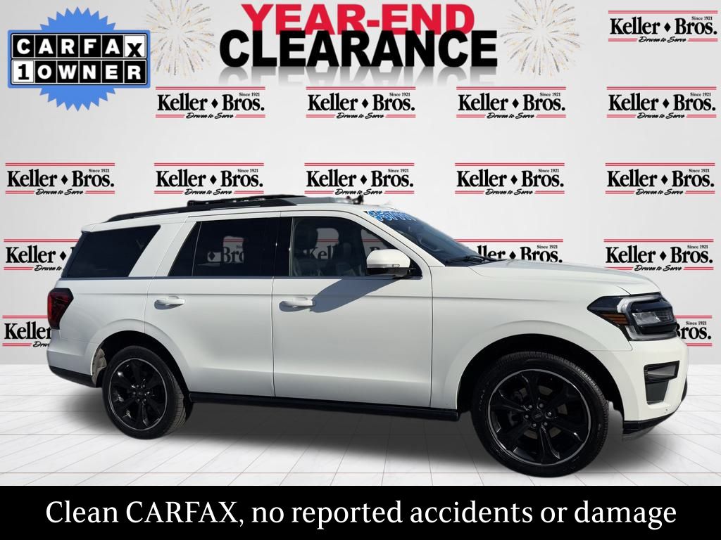 2022 Ford Expedition Limited's photo