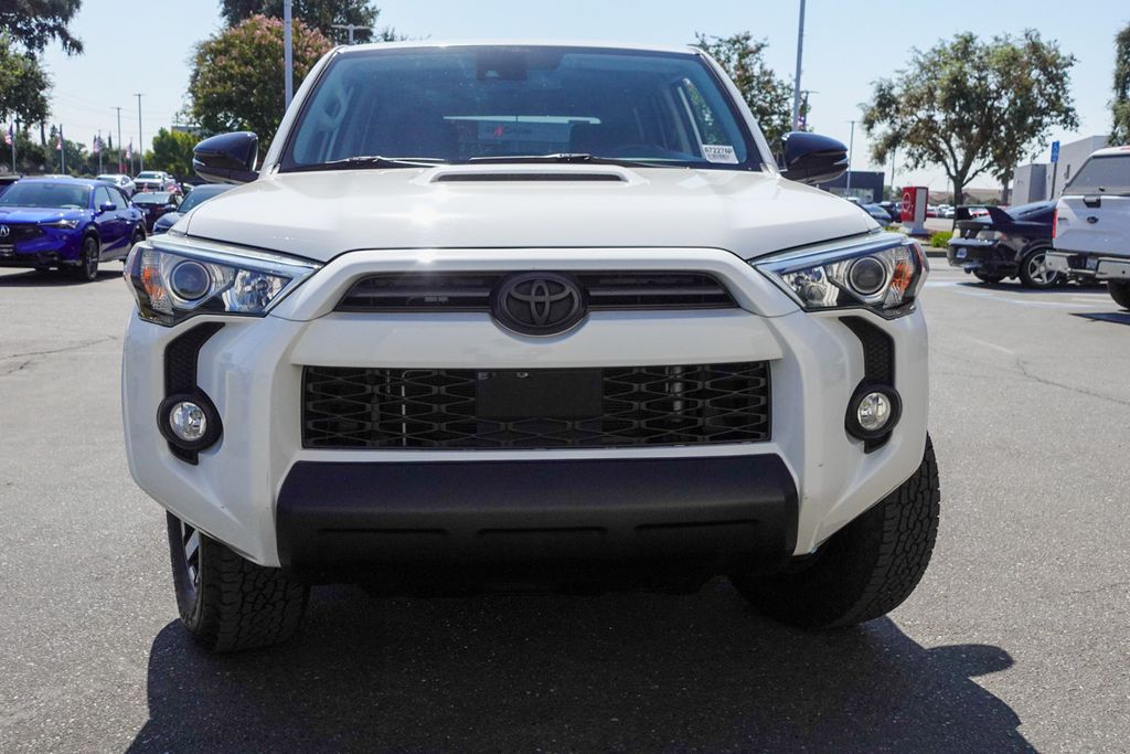 2020 Toyota 4Runner TRD Off-Road Premium photo 3