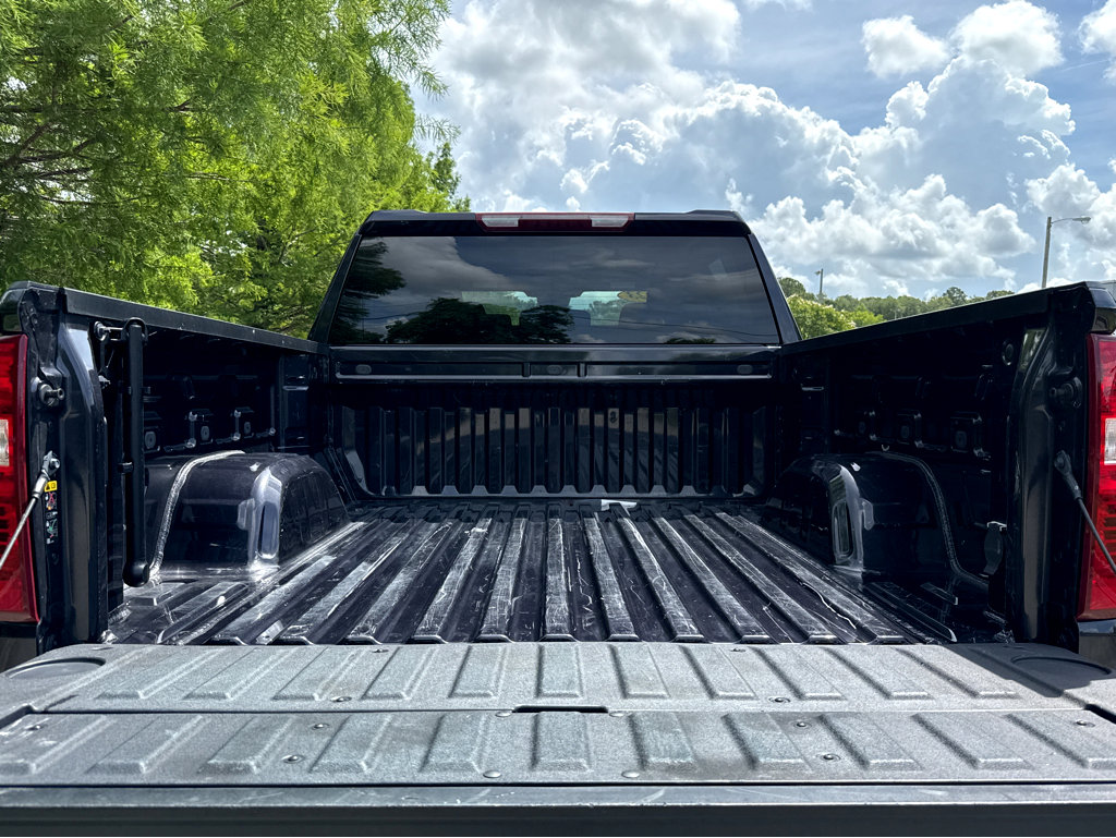 2023 Chevrolet Silverado 1500 Custom photo 24