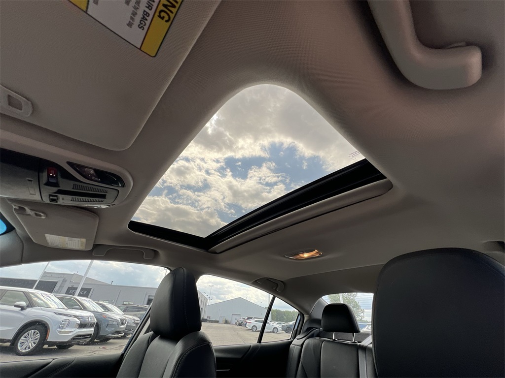 2022 Subaru Legacy Limited photo 16