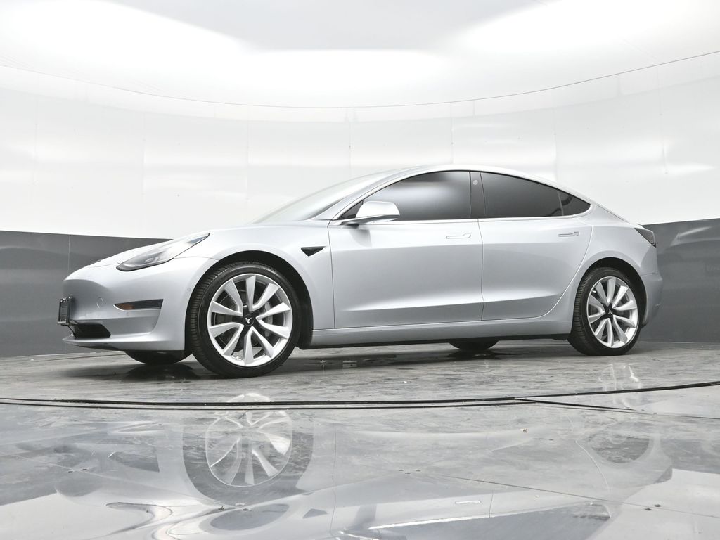 2018 Tesla Model 3 Long Range photo 18