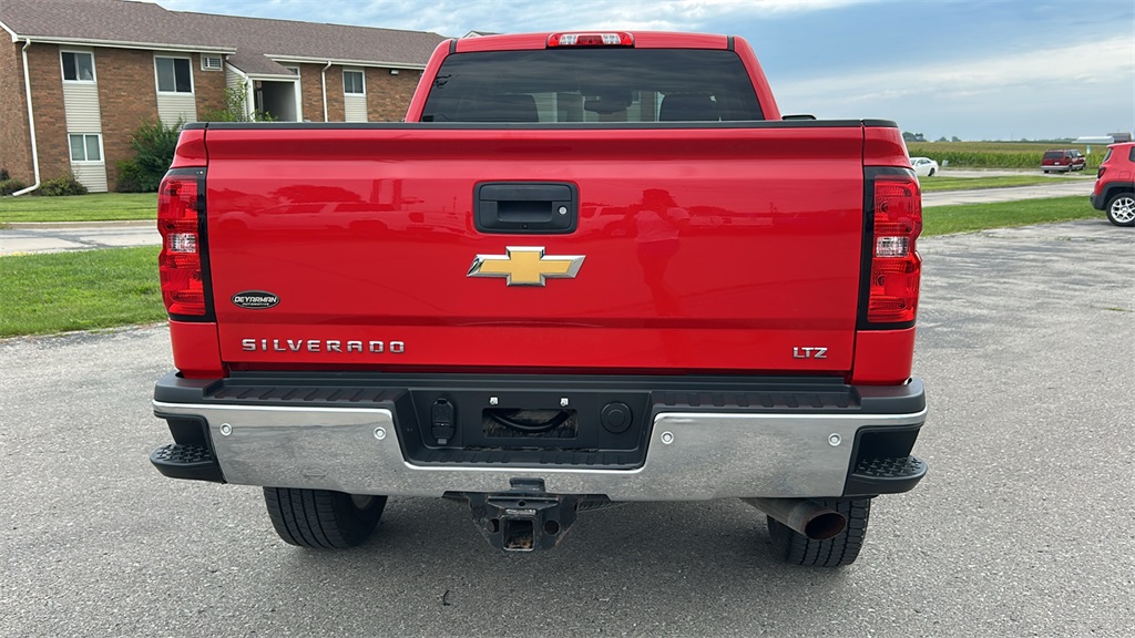 2017 Chevrolet Silverado 2500HD LTZ photo 4