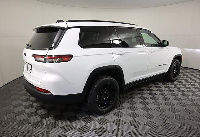 2025 Jeep Grand Cherokee Altitude X photo 4