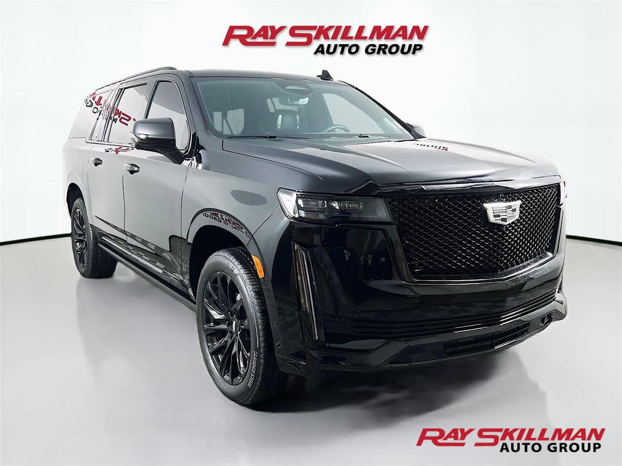 2024 Cadillac Escalade ESV Sport Platinum's photo