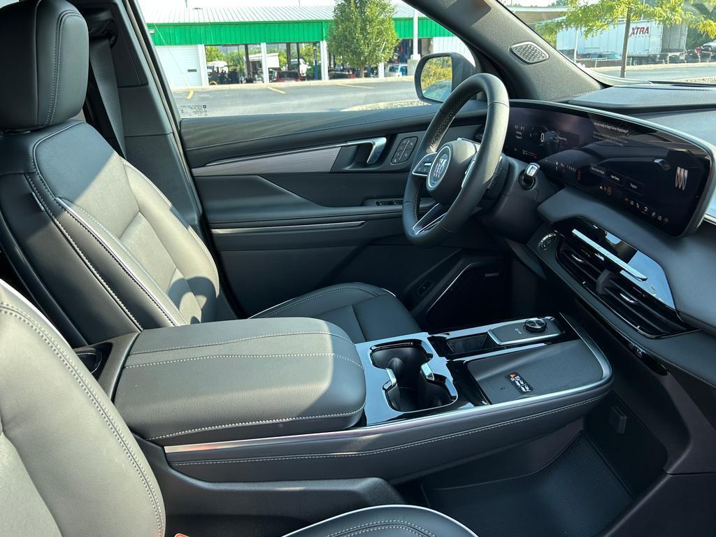 2026 Buick Enclave Preferred photo 18