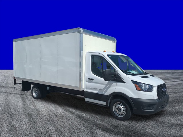 2024 Ford Transit Chassis Cutaway photo 2