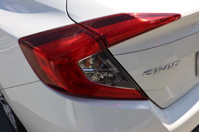 2018 Honda Civic LX photo 6