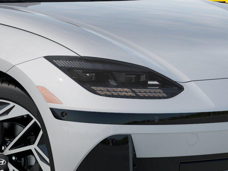 2025 Hyundai Ioniq 6 Limited photo 7