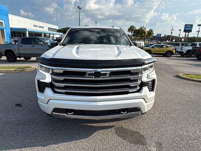 2024 Chevrolet Silverado 1500 High Country photo 4