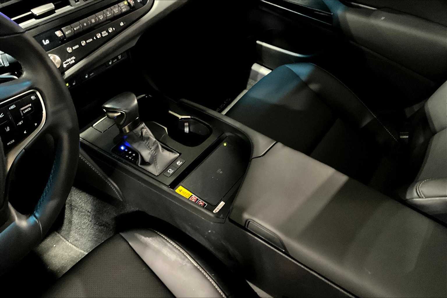 2025 Lexus ES Premium photo 15