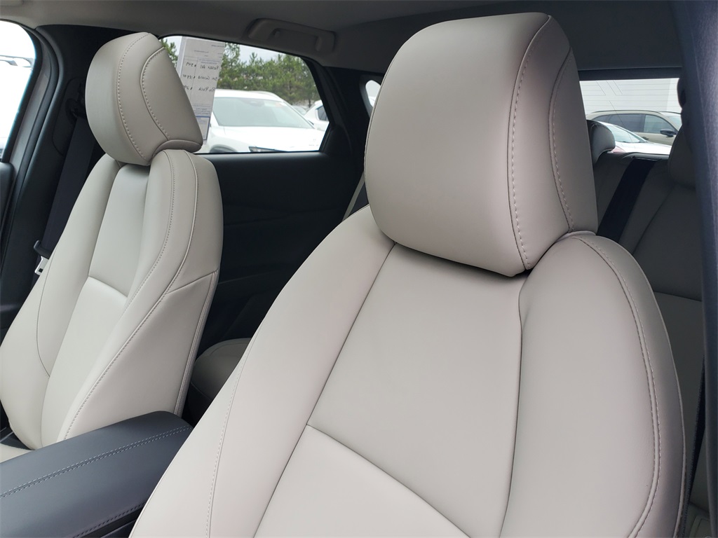 2025 Mazda CX-30 2.5 S Preferred photo 4
