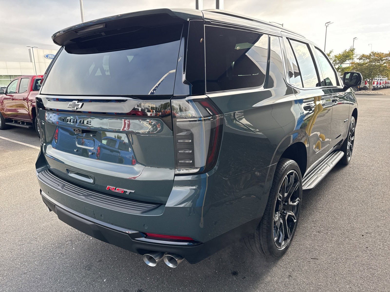 2026 Chevrolet Tahoe RST photo 2